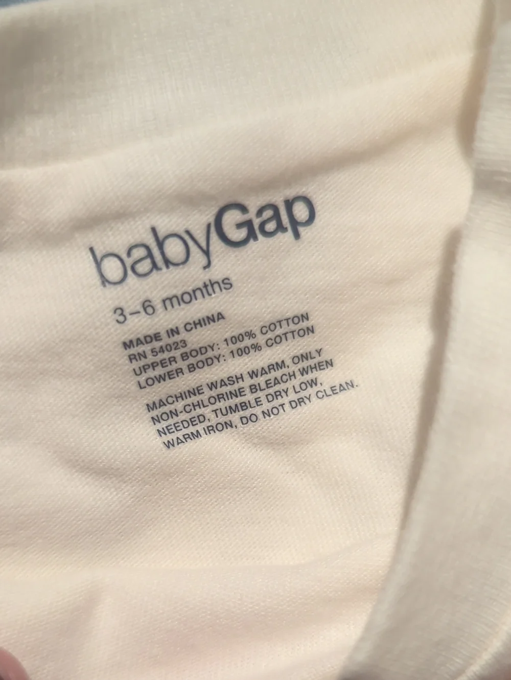 Cream Baby Bodysuit with Red Lobster Graphic and Light Blue Star Hat